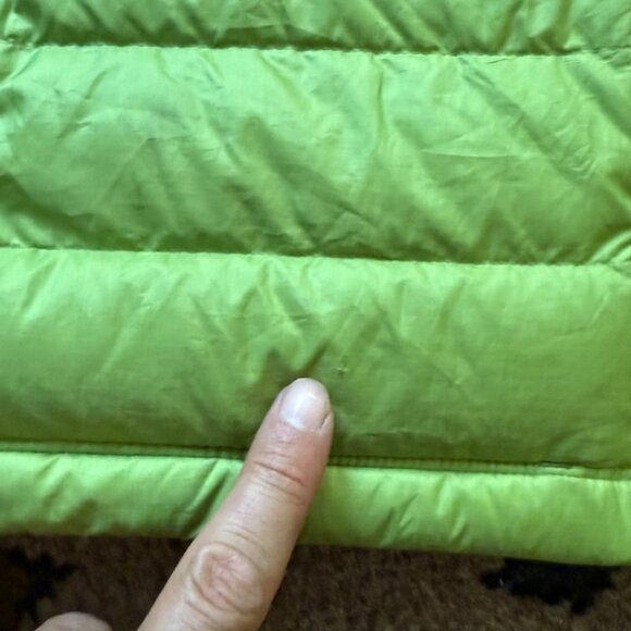 Green Patagonia Down Sweater Vest Size M, 9/10 condition - Picture 10 of 15